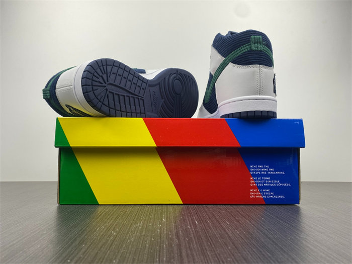 NK Dunk High Sports Specialties White Navy DH0953-400 detail 6