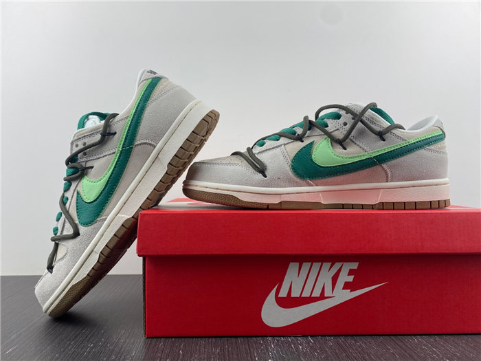 NK Dunk Low SE 85 DO9457-100J detail 2