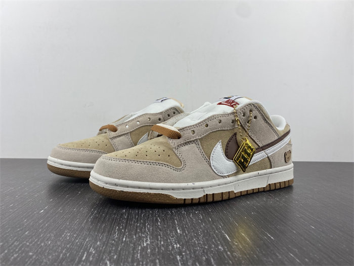 NK Dunk Low SE 85 DO9457-100D detail 7