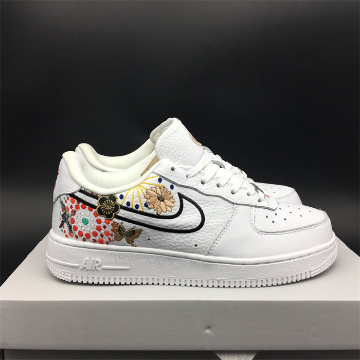NK Air Force 1 Low Lunar New Year AJ8298-100 detail 7