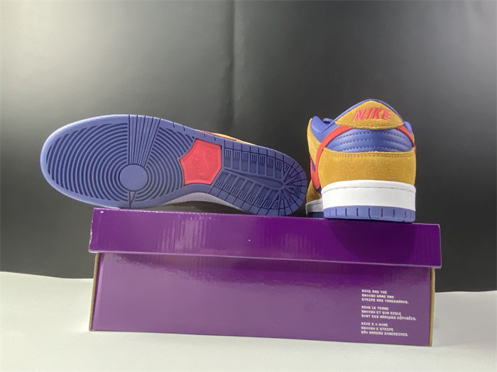 NK SB Dunk Low Reverse Papa Bear BQ6817-700 detail 6