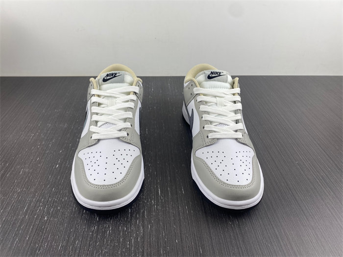 NK DUNK LOW “STENCIL SWOOSH” FD0661-100 detail 4