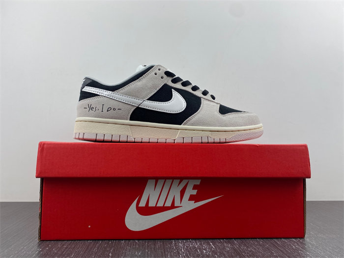 NK Dunk Low DD9776-001 detail 4