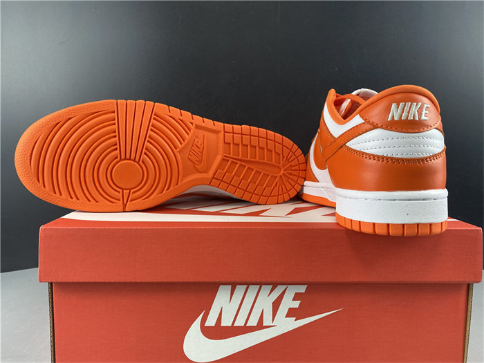 NK Dunk Low SP Syracuse CU1726-101 detail 6