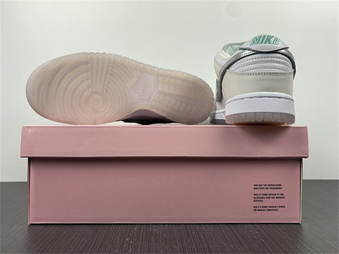 NK SB Dunk Low Diamond Supply Co White Diamond BV1310-100 detail 6