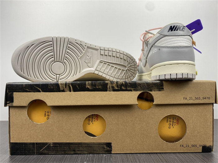 NK Dunk Low OW Lot 24 DM1602-119 detail 6