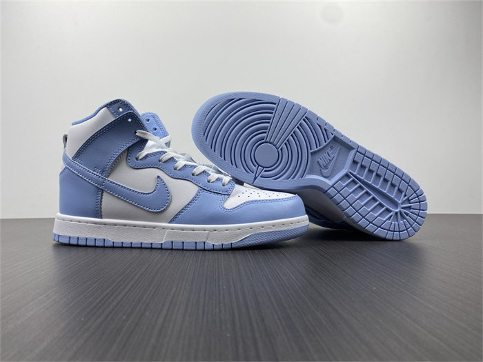 NK Dunk High Aluminum DD1869-107 detail 3