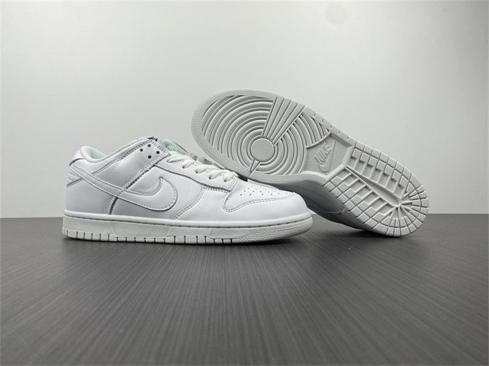 NK Dunk Low Triple White DD1503-109 detail 3
