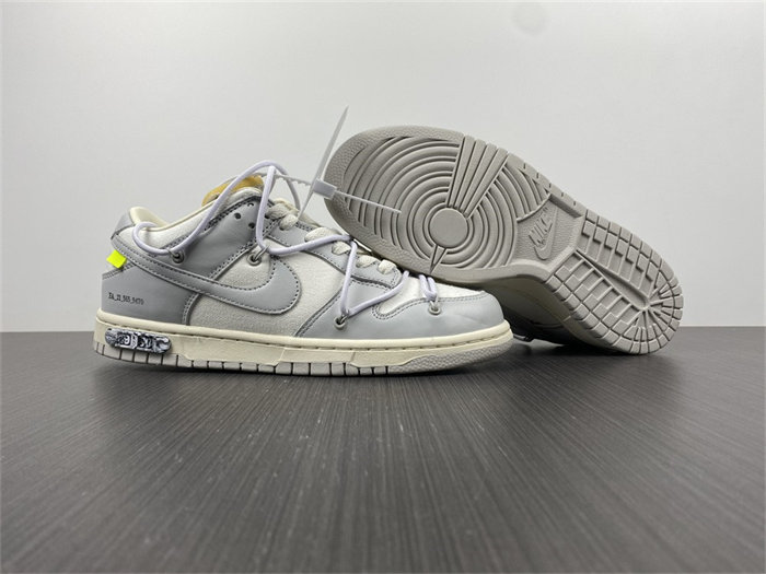 NK Dunk Low OW Lot 49 DM1602-123 detail 3