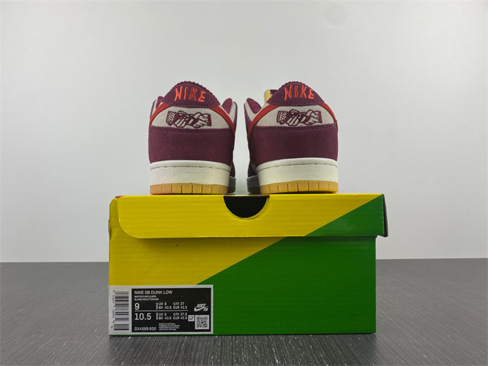 NK SB Dunk Low Skate Like a Girl DX4589-600 detail 5