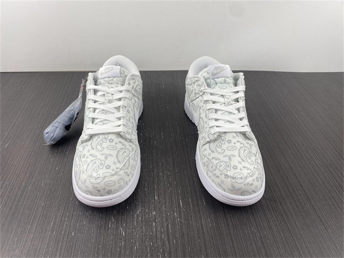 NK Dunk Low White Paisley DJ9955-100 detail 4