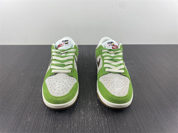 NK Dunk Low SE 85 DO9457-100 detail 6
