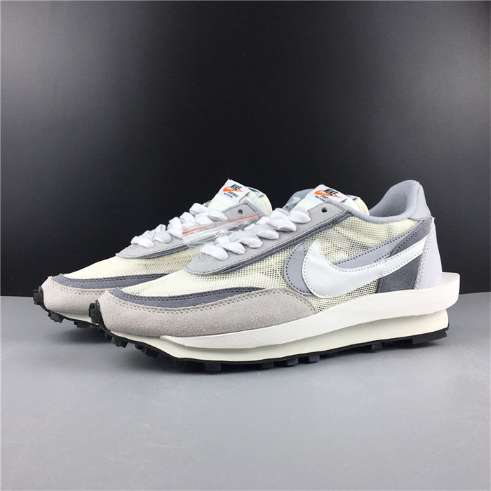 NK LD Waffle sacai Summit White BV0073-100