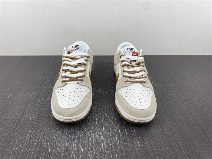NK Dunk Low DO9457-100 detail 6
