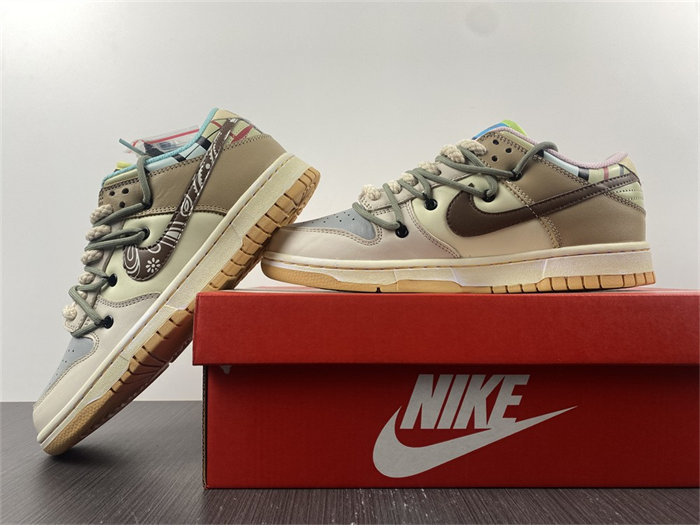 NK Dunk Low RETRO DH0952-001 detail 2