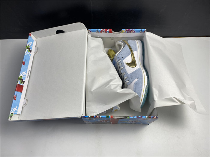 NK SB Dunk Low Sean Cliver DC9936-100 detail 7