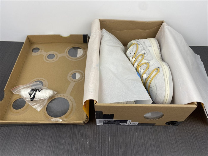 NK Dunk Low OW Lot 34 DJ0950-102 detail 7