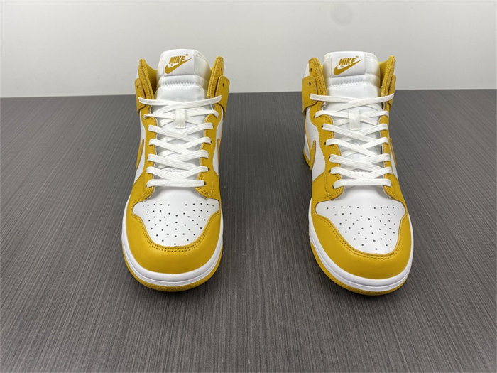 NK Dunk High Dark Sulfur DD1869-106 detail 4