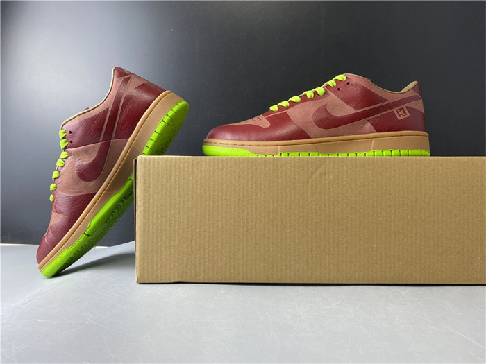 NK Dunk Low 1-Piece Laser Varsity Red Chartreuse 311611-661 detail 2