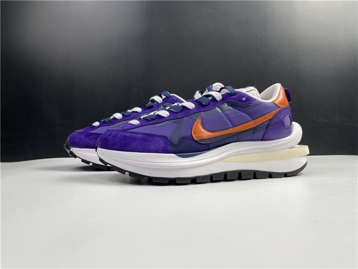 NK Vaporwaffle sacai Dark Iris  DD1875-500