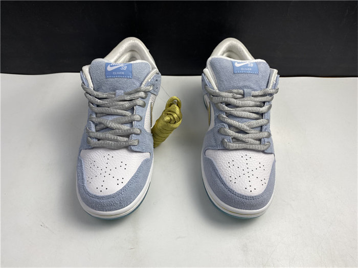 NK SB Dunk Low Sean Cliver DC9936-100 detail 4