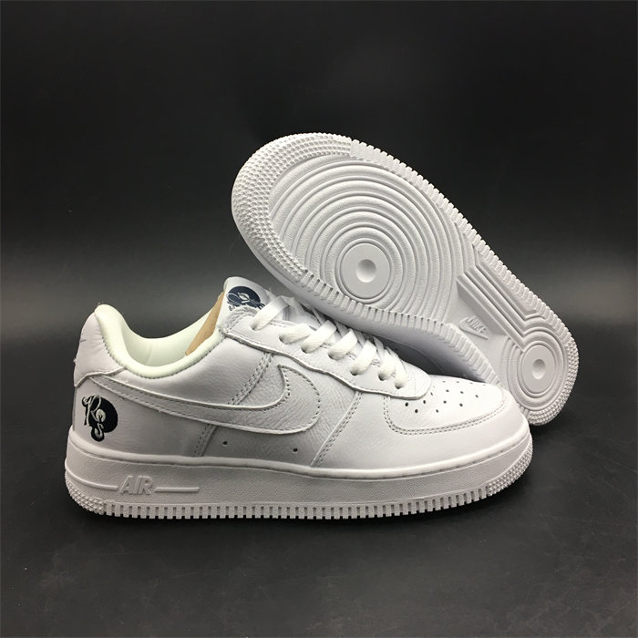 NK Air Force 1 Low Roc-A-Fella AO1070-101 detail 2