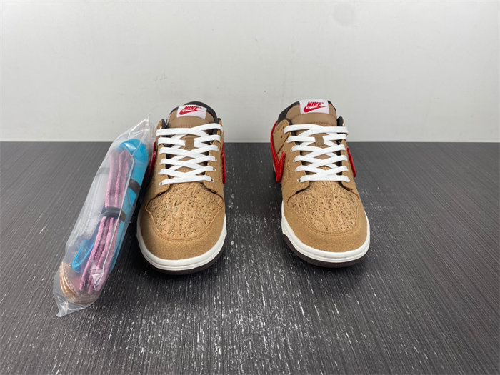 NK Dunk Low SP CLOT Cork FN0317-121 detail 6