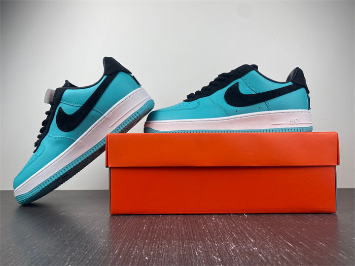 NK Air Force 1 Low Tiffany & Co. 1837 DZ1382-002 detail 4