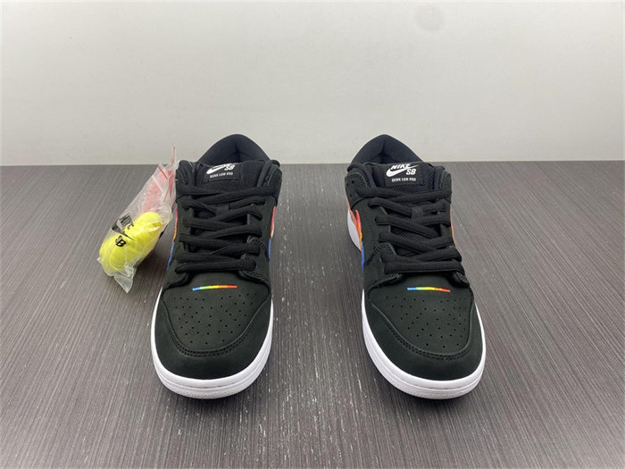 NK SB Dunk Low Polaroid DH7722-001 detail 4