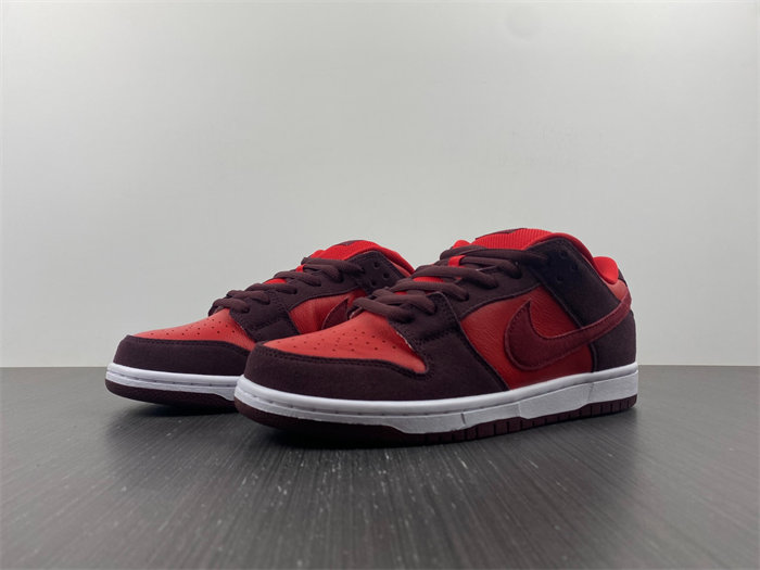 NK SB Dunk Low Cherry DM0807-600