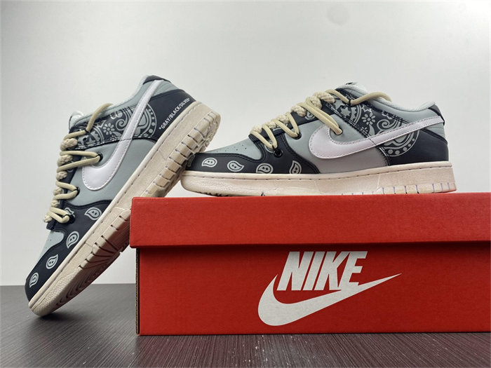 NK Dunk Low RETRO DD1503-109 detail 2