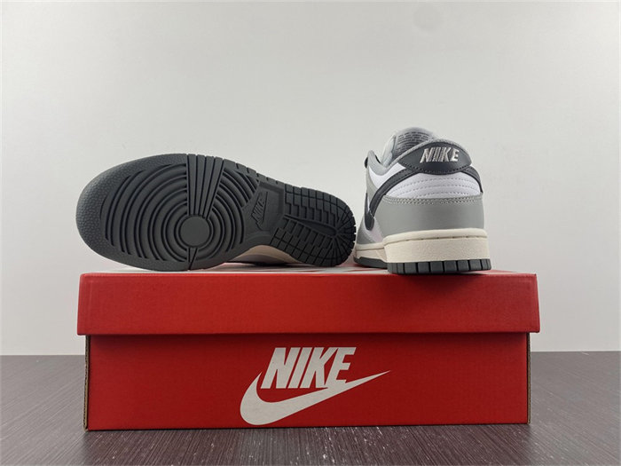 NK Dunk Low Light Smoke Grey DD1503-117 detail 6
