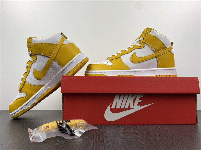 NK Dunk High Dark Sulfur DD1869-106 detail 2