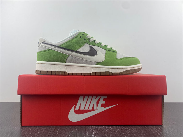 NK Dunk Low SE 85 DO9457-100 detail 4