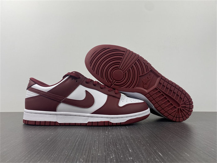 NK Dunk Low Bordeaux DD1503-108 detail 3