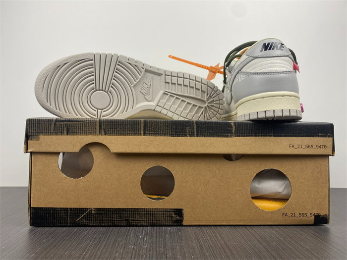 NK Dunk Low OW Lot 22 DM1602-124 detail 6