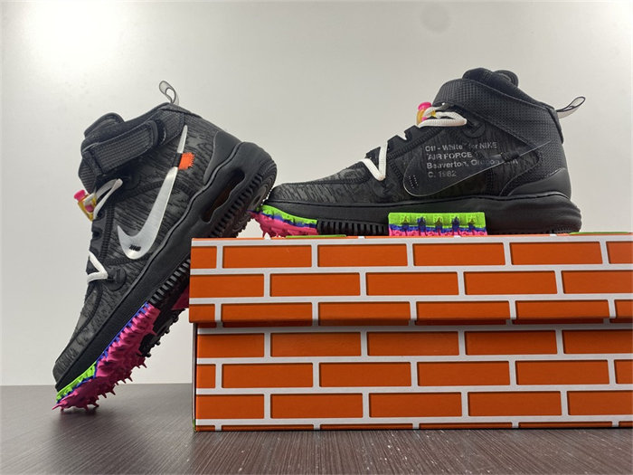 NK Air Force 1 Mid OW Black DO6290-001 detail 2