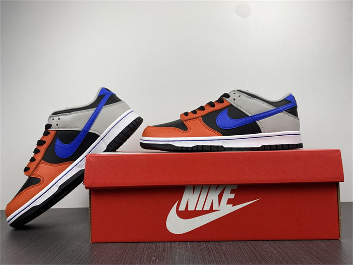 NK Dunk Low EMB NBA 75th Anniversary Knicks DD3363-002 detail 2