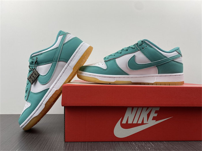 NK Dunk Low Teal Zeal DV2190-100 detail 2