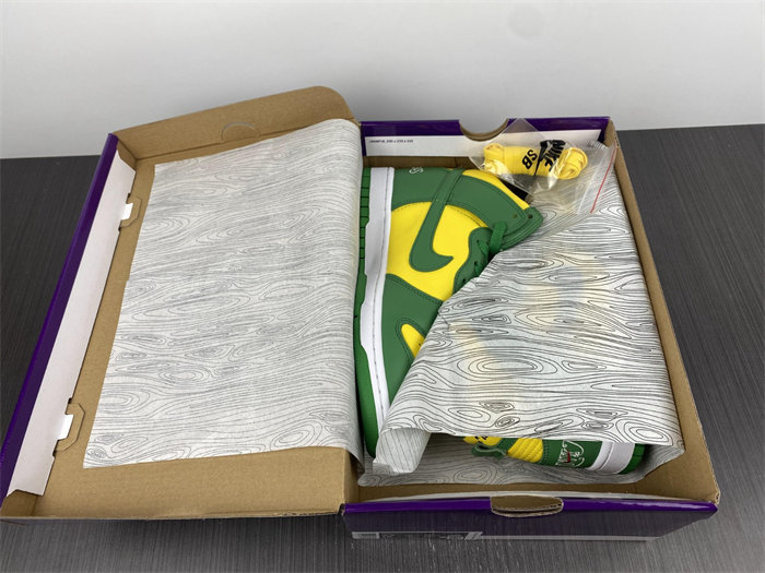 NK SB Dunk High Supreme By Any Means Brazil DN3741-700 detail 7