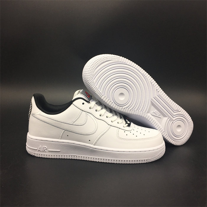 NK Air Force 1 Low Valentine's Day AJ0867-100 detail 2