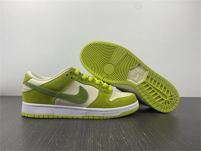 NK SB Dunk Low Green Apple DM0807-300 detail 3