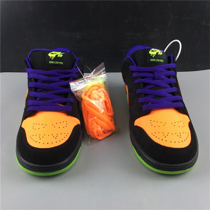 NK SB Dunk Low Night of Mischief Halloween BQ6817-006 detail 4
