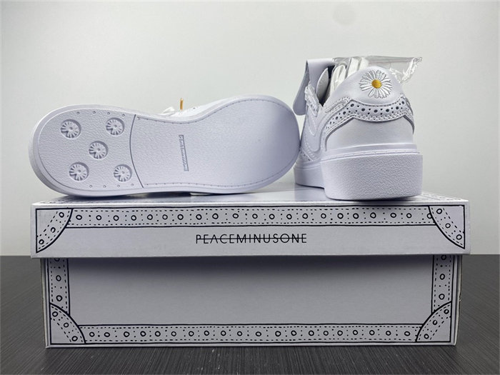 NK Kwondo 1 G-Dragon Peaceminusone Triple White detail 6