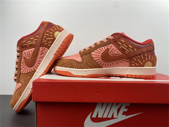 NK Dunk Low NH Winter Solstice DO6723-800 detail 2