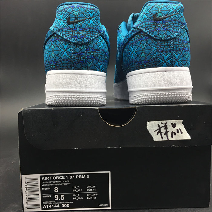 NK Air Force 1 Low Stained Glass Green Abyss AT4144-300 detail 5
