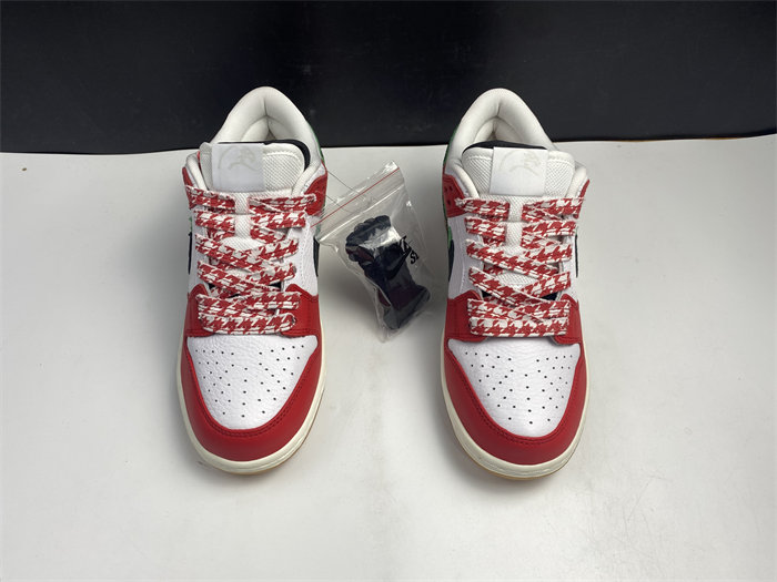 NK SB Dunk Low Frame Skate Habibi CT2550-600 detail 4