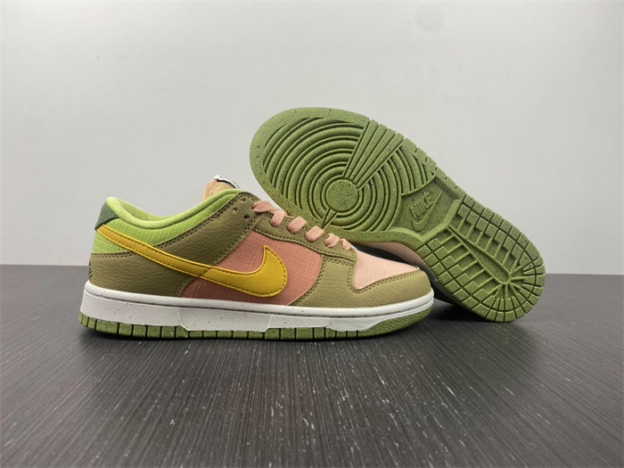 NK Dunk Low Next Nature Sun Club Arctic Orange DM0583-800 detail 3