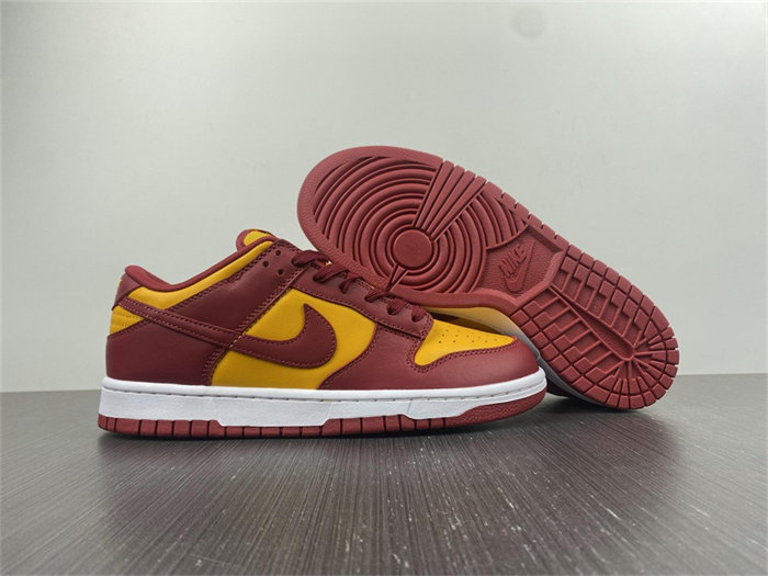 NK Dunk Low Midas Gold DD1391-701 detail 3