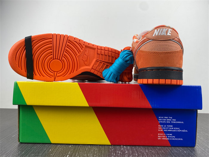 NK SB Dunk Low Concepts Orange Lobster FD8776-800 detail 3